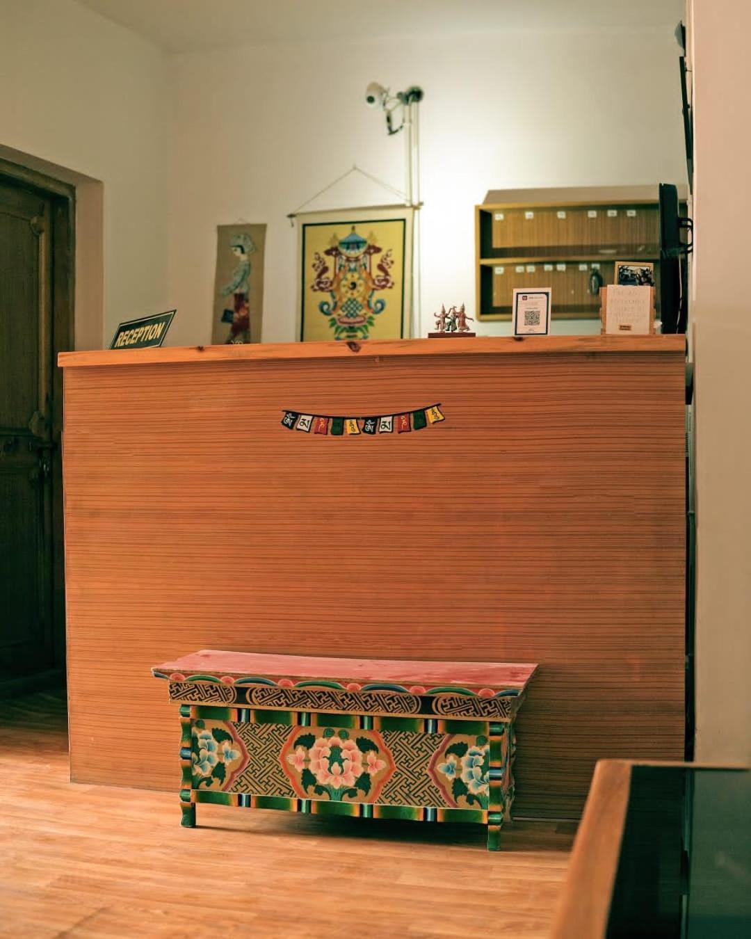 Hotel Lonchay Residency 레 외부 사진