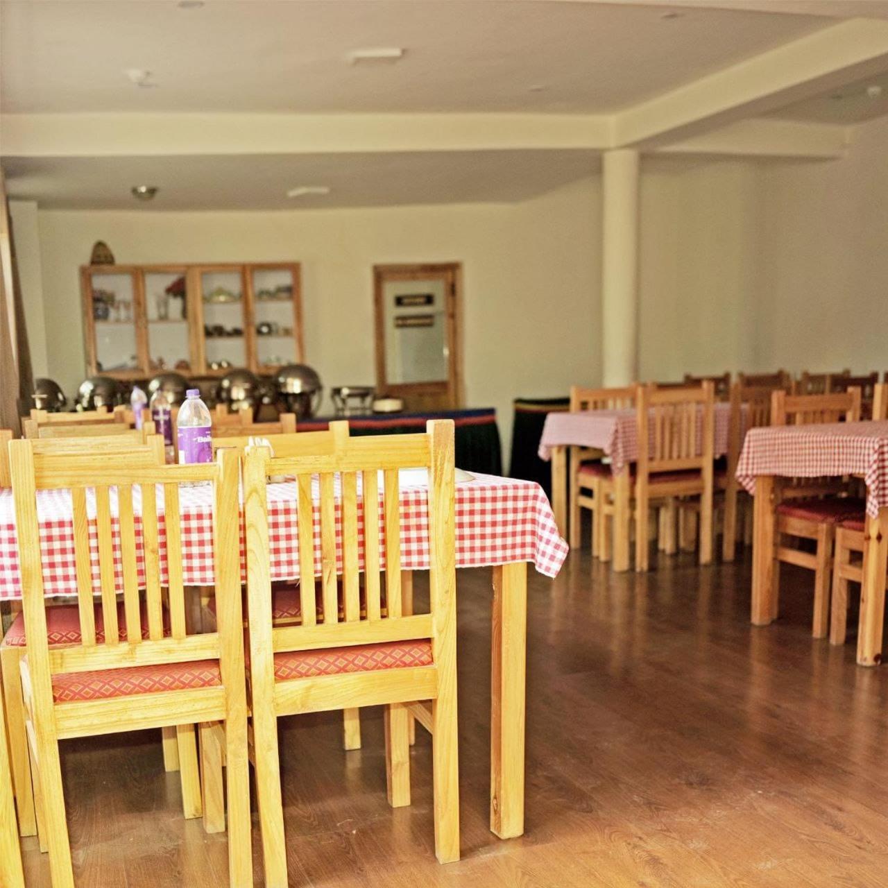Hotel Lonchay Residency 레 외부 사진