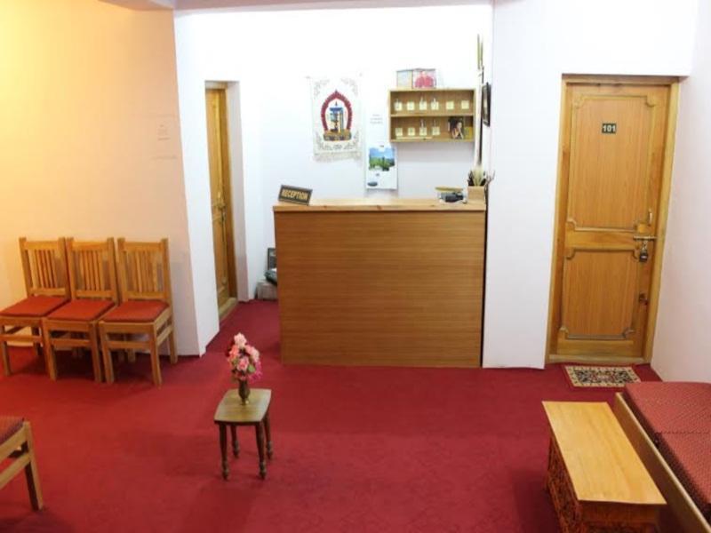 Hotel Lonchay Residency 레 외부 사진